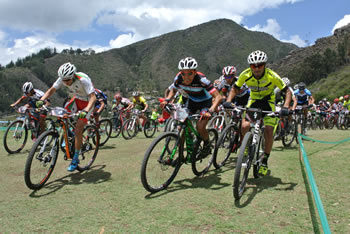 Triunfo de Hilvar y Xiomara en Cota