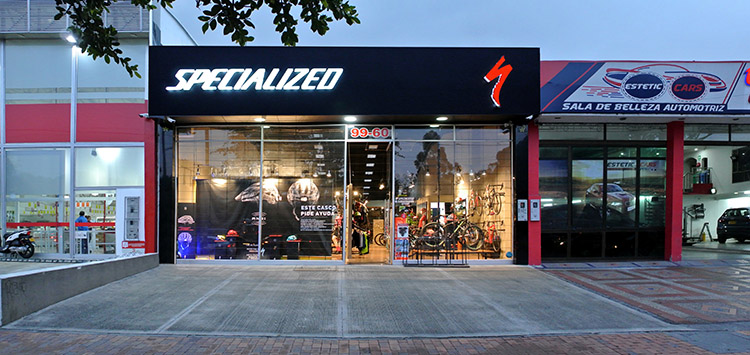 Nueva Imagen Concept Store Av Boyacá